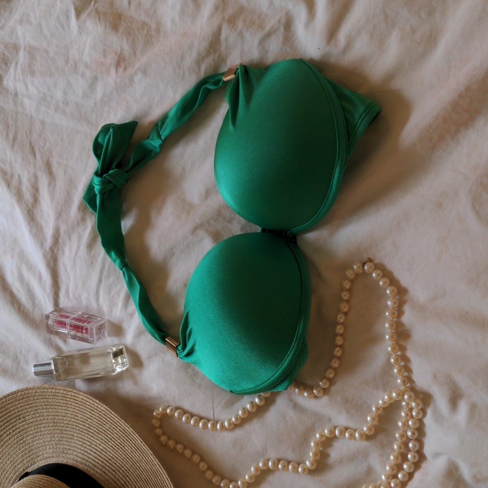New VS bikini swim top